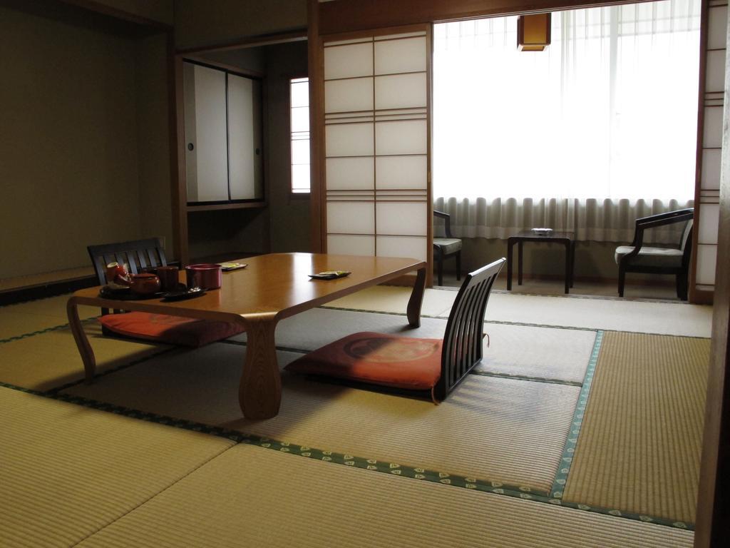 萨卡埃亚​​酒店 天童市 客房 照片